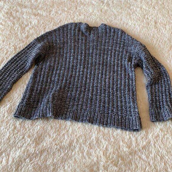 Victoria’s Secret sweater size Small - Picture 7 of 16